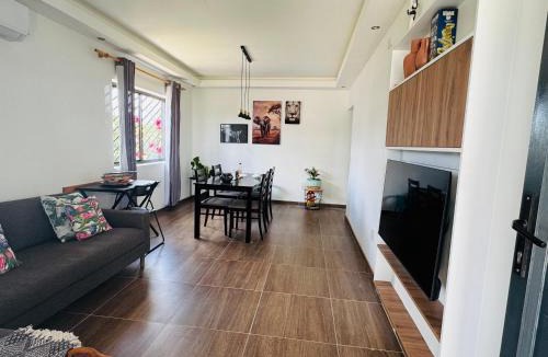 Omuthiya House | F2 Farmhouse