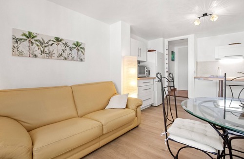 Antheor Villa | F2 Ground Floor Villa La Colline, Sea View, Wi-Fi and Air Conditioning