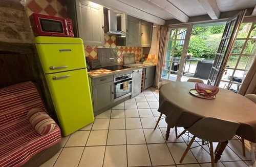 Behobie Cottage | F3 ds seventeenth century Basque farmhouse charming property of 3 hectares