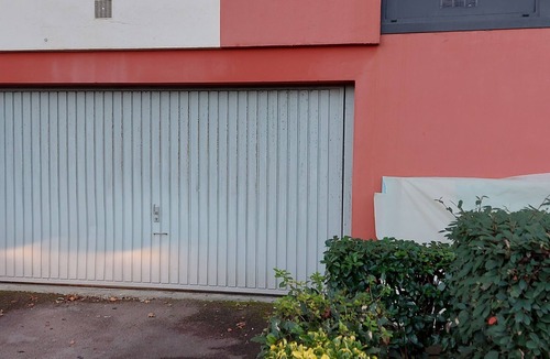 Ciboure Apartment | F4 on one level with private garage, mountain view and ocean view