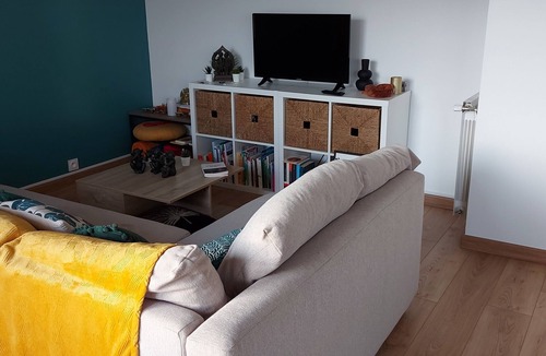 Ciboure Apartment | F4 on one level with private garage, mountain view and ocean view