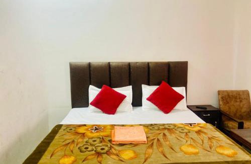Zirakpur Hotel | Fab Krishna hotal