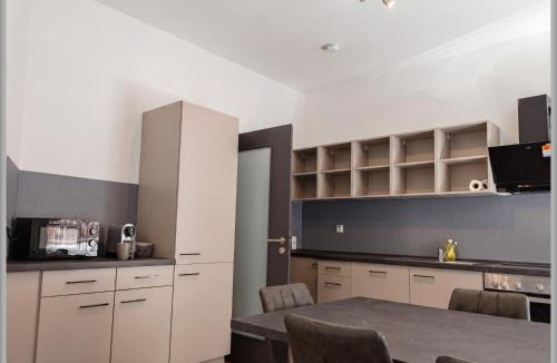 Halle Hotel | Fabcap Kapsel Apartment