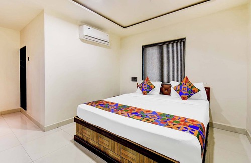 Pimpri - Chinchwad Hotel | FabExpress Abhishek