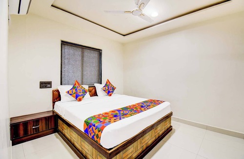 Pimpri - Chinchwad Hotel | FabExpress Abhishek
