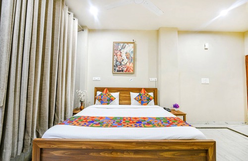 Faridabad Hotel | FabExpress Galaxy II
