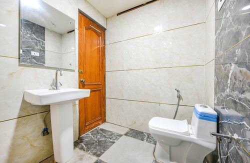 Faridabad Hotel | FabExpress Galaxy II