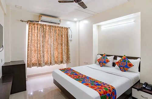 Mundhwa Hotel | Fabexpress Jasmin Rooms
