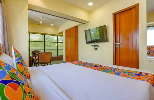 Vile Parle East Hotel | Fabexpress Jayshree