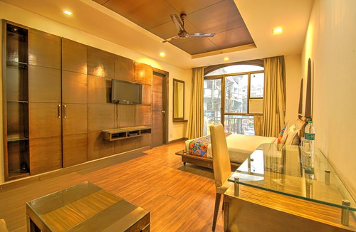 Kalkaji Hotel | FabExpress Le Grand