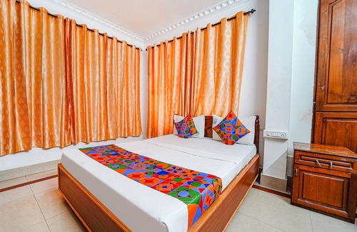 Palayam Hotel | Fabexpress Majestic Inn