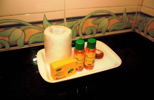 Dongri Hotel | Fabexpress New Deepak