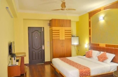 Amritsar Hotel | FabExpress RS Inn