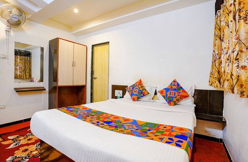 Nashik Road Hotel | Fabexpress Sai Chatra