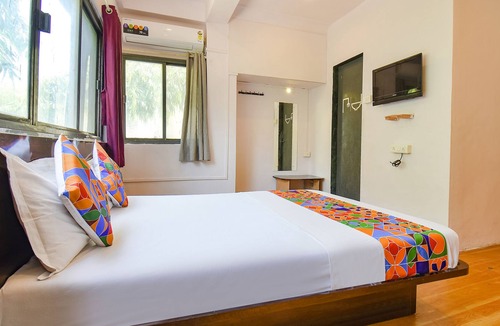 Koregaon Park Hotel | Fabexpress Sai Inn
