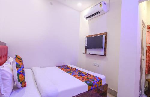 Kolkata Hotel | FabExpress Vedika