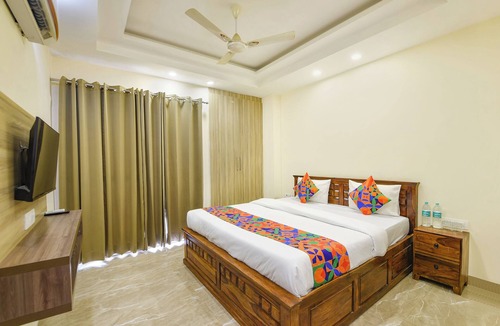 Gurugram Hotel | Fabhotel Alpha Stayz
