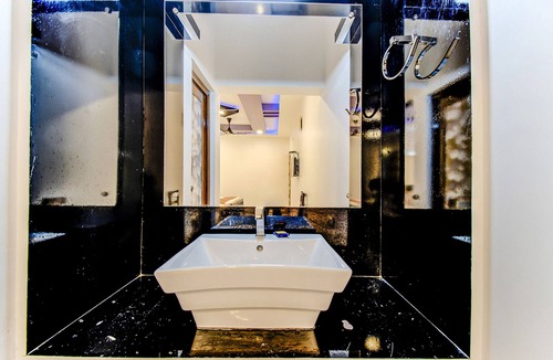 Amritsar Hotel | Fabhotel Aryan Grand