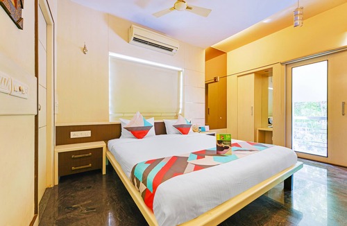 Nungambakkam Hotel | FabHotel B Zone