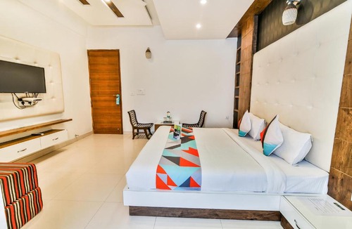 Amritsar Hotel | FabHotel Behl Regency