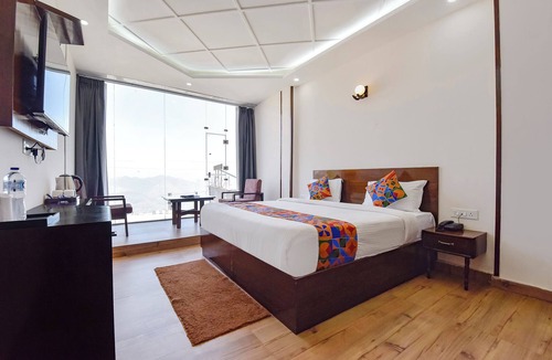 Kempty Range Hotel | Fabhotel Burans Residency