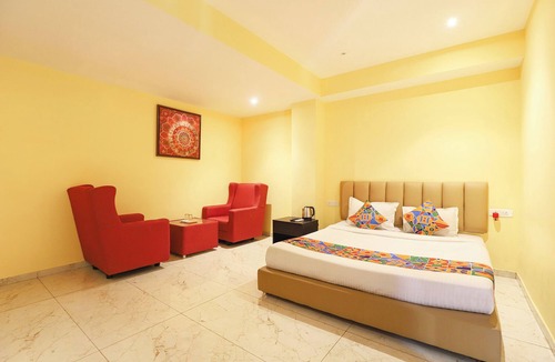 Alwarpet Hotel | Fabhotel Chamiers Park