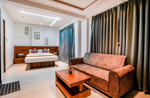 Pimpri - Chinchwad Hotel | Fabhotel Crystal Inn