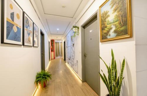 Pitampura Hotel | FabHotel Dev Palace I - Pitampura