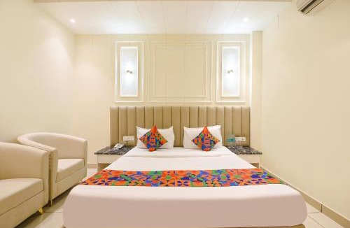 Pitampura Hotel | FabHotel Dev Palace I - Pitampura