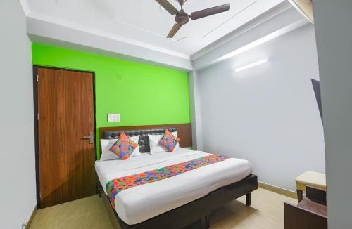 Old Gurgaon Hotel | FabHotel Elite Stay