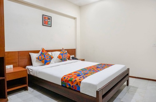Koregaon Park Hotel | Fabhotel Executive Residency