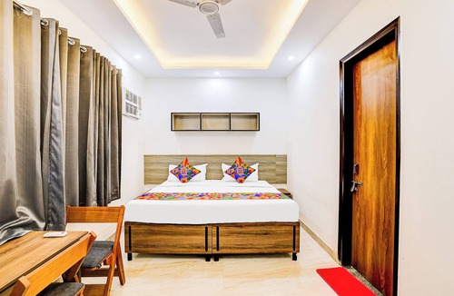 Knowledge Park III Hotel | FabHotel Expo Centre Inn- Nr. Sharda University Greater Noida