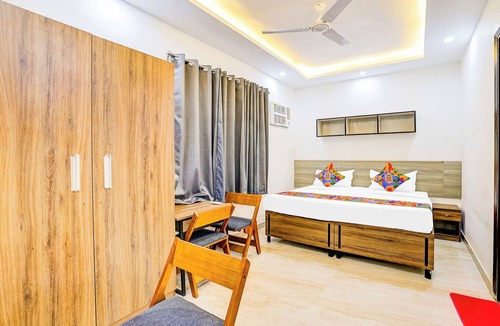 Knowledge Park III Hotel | FabHotel Expo Centre Inn- Nr. Sharda University Greater Noida