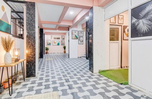 Phase 1 Hotel | FabHotel Golden Eagle Executive
