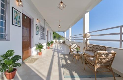 Kempty Range Hotel | FabHotel Green Acres