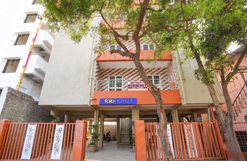 Pimpri - Chinchwad Hotel | FabHotel Infinity Residency