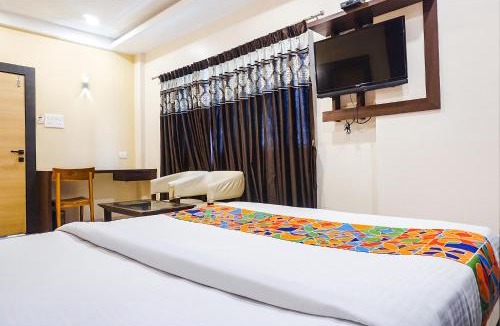 Nigdi Hotel | FabHotel Krishna Regency