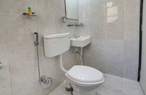 Viman Nagar Hotel | FabHotel Marvel Bliss - Nr. Symbiosis Centre