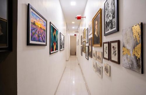 Kandiwali West Hotel | FabHotel Marvey Residency