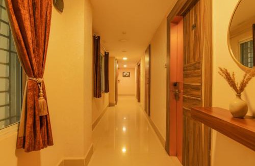 Bhubaneshwar Hotel | FabHotel Middleton Desire - Nr Niladri Vihar Square