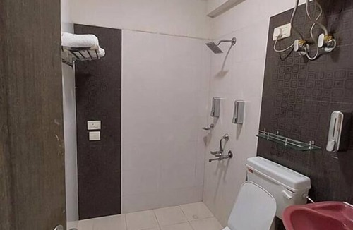 Navi Mumbai Hotel | Fabhotel Outstay