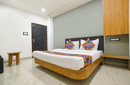 Rau Hotel | Fabhotel Paradise Inn