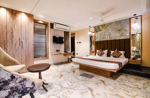 Krishnanagar Hotel | Fabhotel Prime Krishna Regency