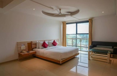Kadachiwadi Hotel | FabHotel Prime Rester Select Chakan