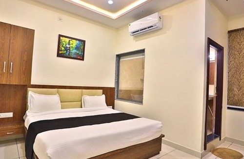Central Area Hotel | Fabhotel Prime Shree Dev Prime