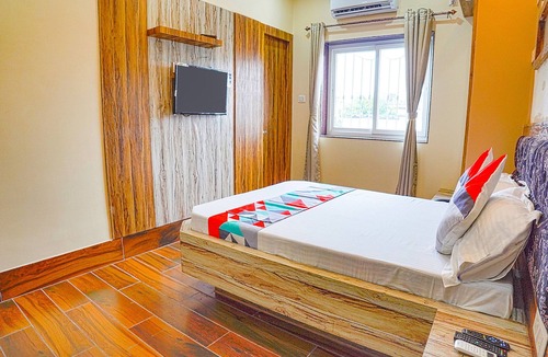 Ballygunge Hotel | FabHotel Quest