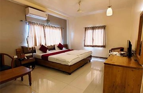 Alandi Hotel | Fabhotel Ramesh Inn