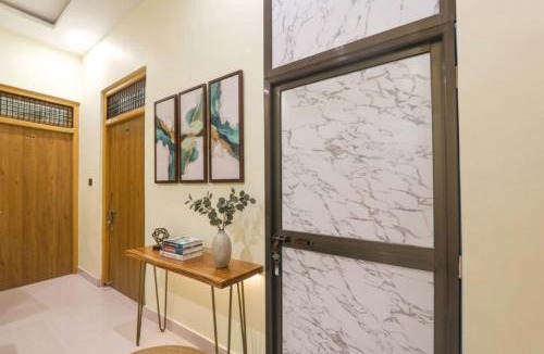 Ayodhya Hotel | FabHotel Rameshwaram Guest House - 500m From Ram Mandir