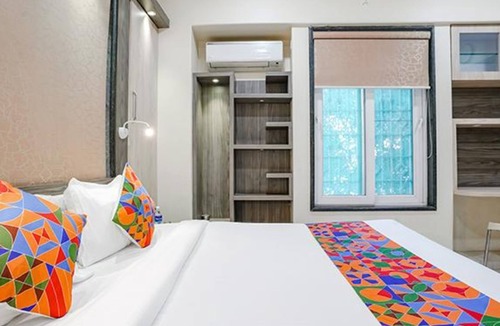 Pimpri Colony Hotel | Fabhotel Rudra Residency