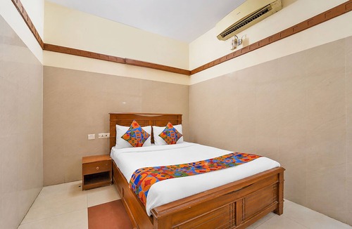 Ram Nagar Hotel | FabHotel Sca - Gandhipuram